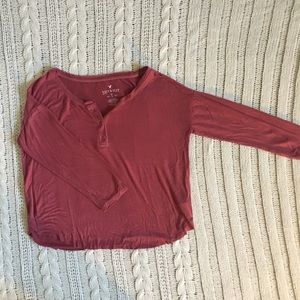 American Eagle maroon/rust mid-sleeve top